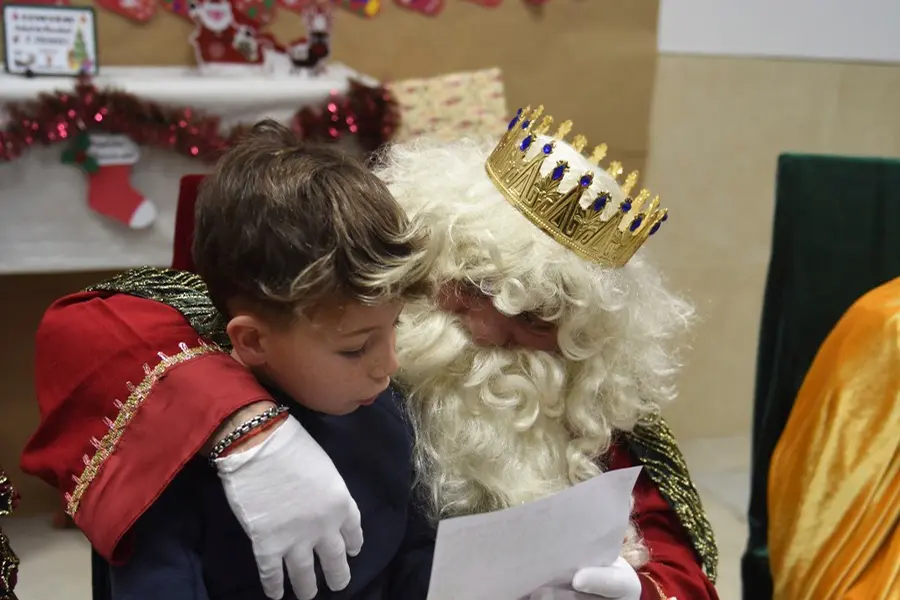 Visita de SSMM los Reyes Magos al Mixto