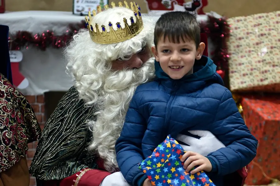 Visita de SSMM los Reyes Magos al Mixto