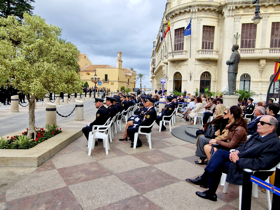 Izado de Bandera por el Bicentenario de la Polic&iacute;a Nacional  (27)