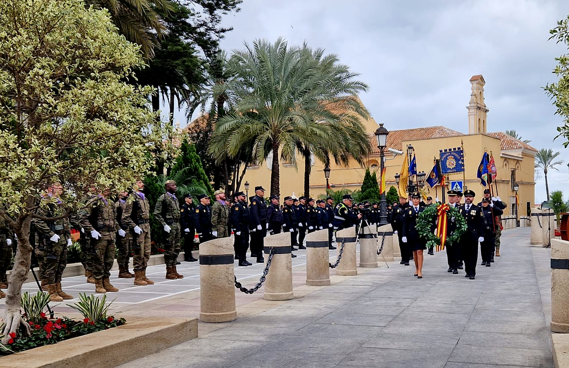 Izado de Bandera por el Bicentenario de la Polic&iacute;a Nacional  (32)