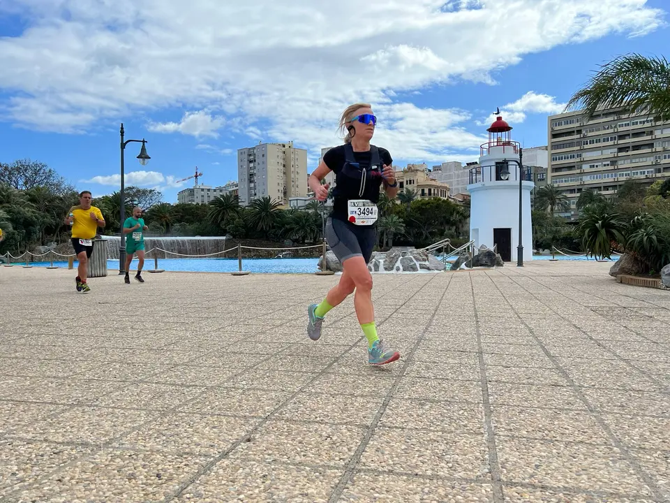 Paso de la Cuna de la Legi&oacute;n por el Parque Mar&iacute;timo / Daniel Hern&aacute;ndez