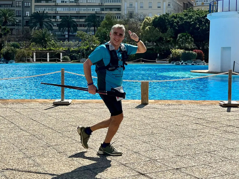 Paso de la Cuna de la Legi&oacute;n por el Parque Mar&iacute;timo / Daniel Hern&aacute;ndez