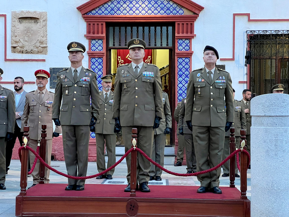 Arriado de Bandera por el aniversario del Regimiento de Caballer&iacute;a Montesa - 3 (13)