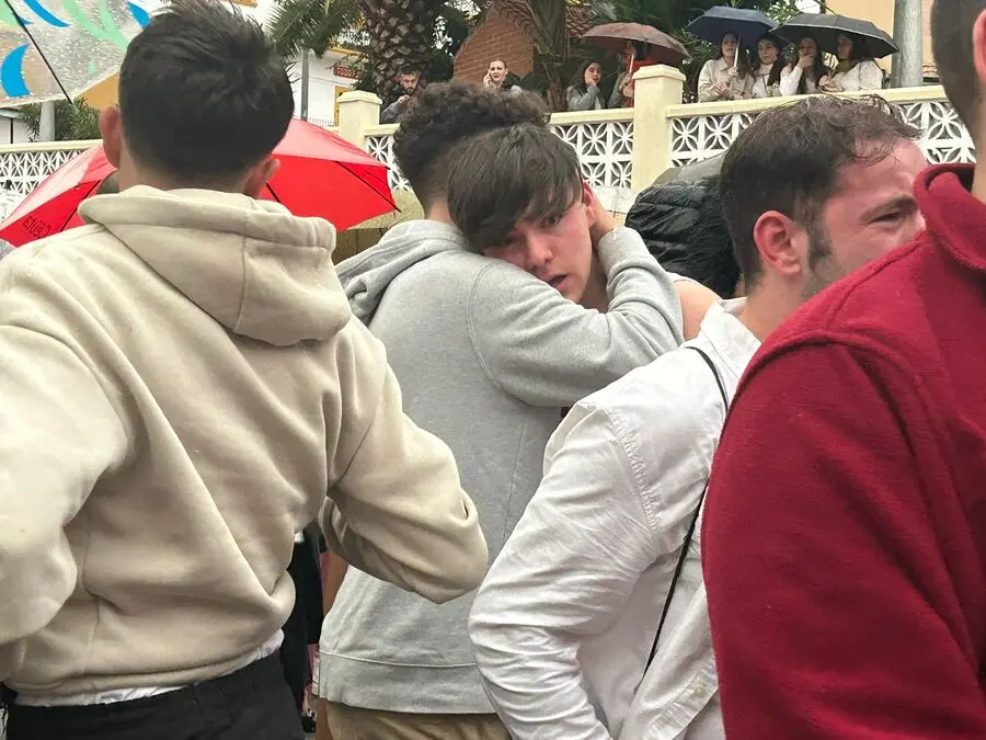 Momentos previos a la cancelaci&oacute;n de la salida de la Pollinica