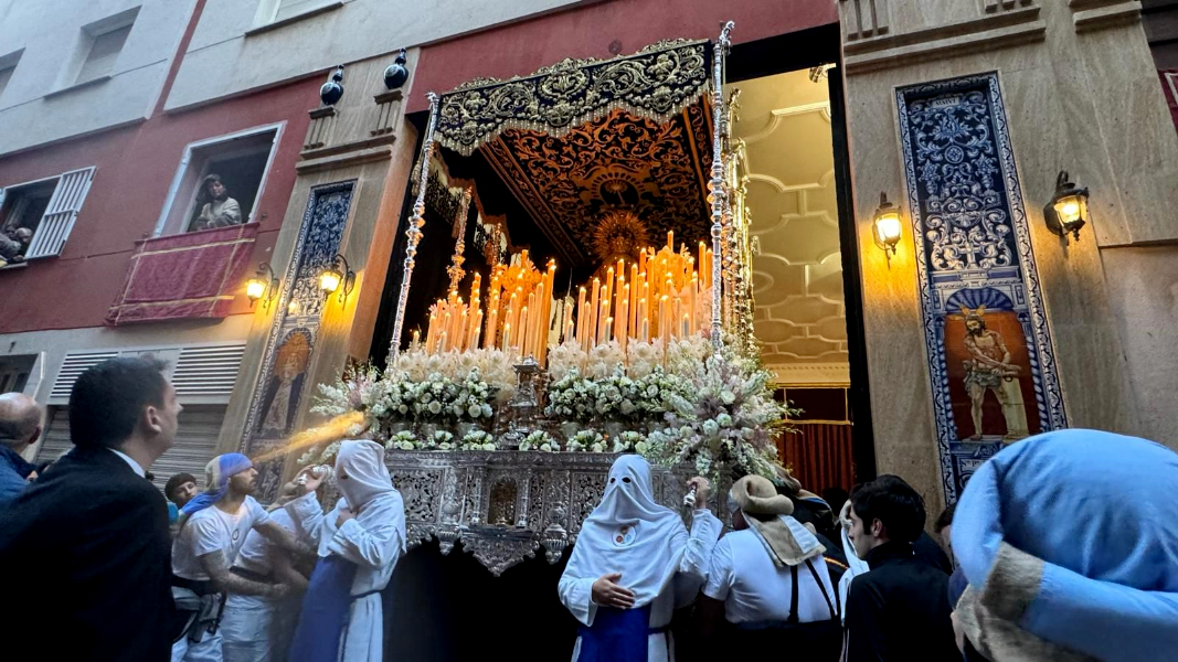 Flagelaci&oacute;n y Amargura, primeras Cofrad&iacute;as en pisar la calle esta Semana Santa. Salida de la Flagelaci&oacute;n _ Andr&eacute;s Illescas(5)