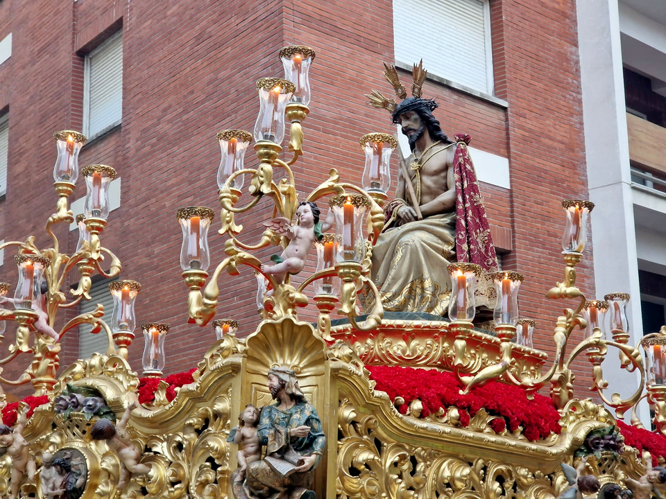 Salida del Sant&iacute;simo Cristo de Humildad y Paciencia / Laura Ortiz