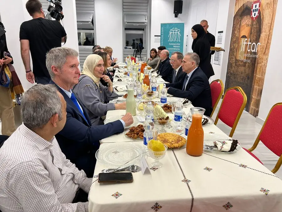 Iftar institucional / Daniel Hern&aacute;ndez