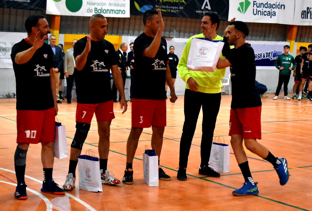 Club Balonmano Ram&oacute;n y Cajal - BM C&uacute;llar Vega de Granada  (4)