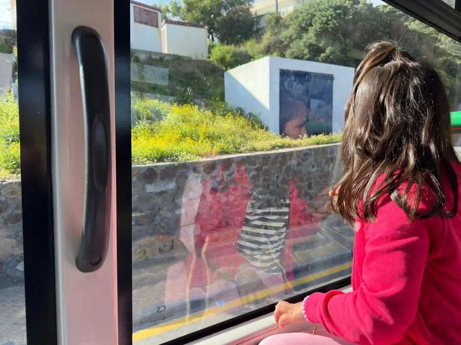 Vuelta a Ceuta en autob&uacute;s para los alumnos del Mare Nostrum