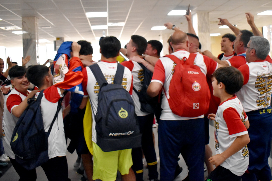 Fiesta del CD Puerto Atl&eacute;tico tras ganar la Liga en el Grupo V de Divisi&oacute;n de Honor de Juveniles (8)