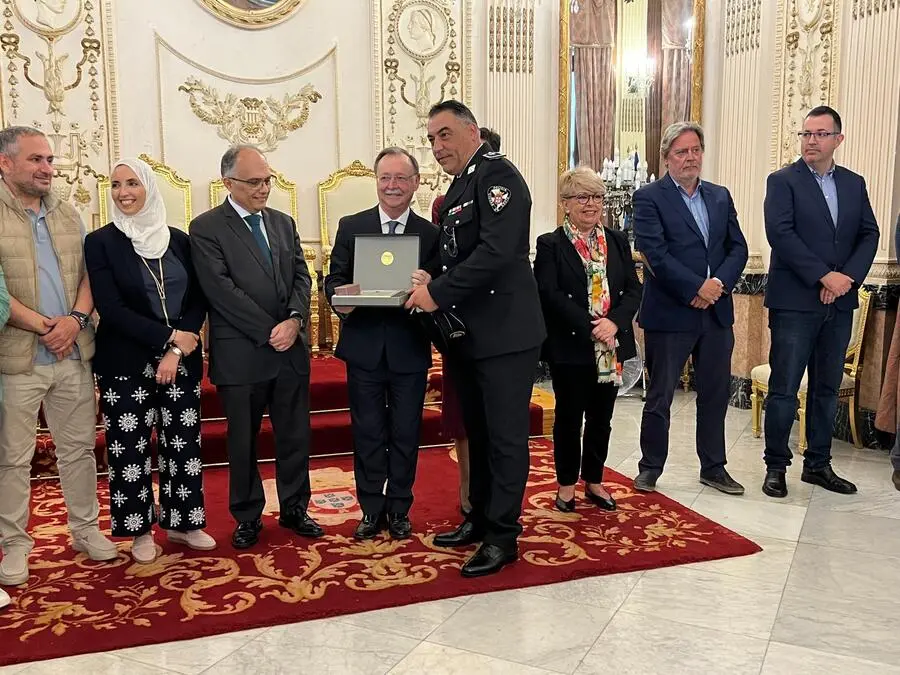 Reconocimiento a funcionarios por sus a&ntilde;os de servicio / Daniel Hern&aacute;ndez