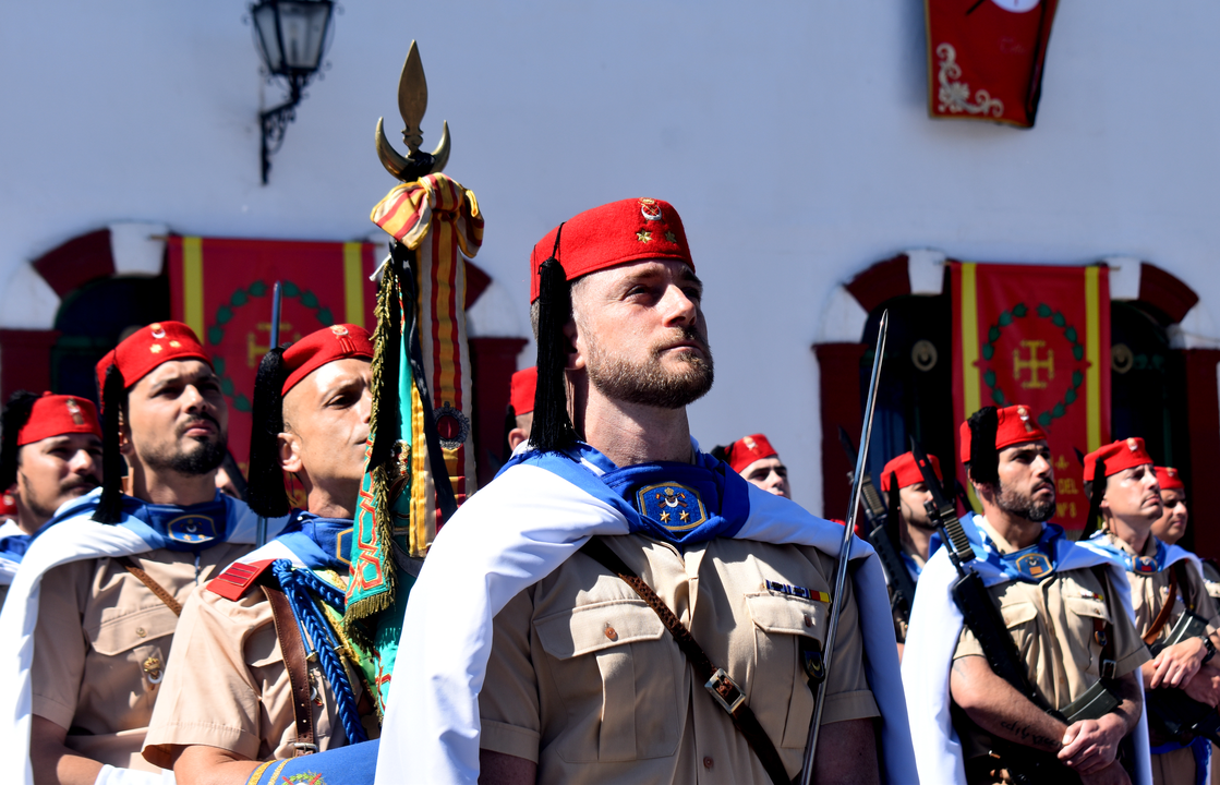 La ministra Robles preside el homenaje de Regulares al cabo Palacios (9)
