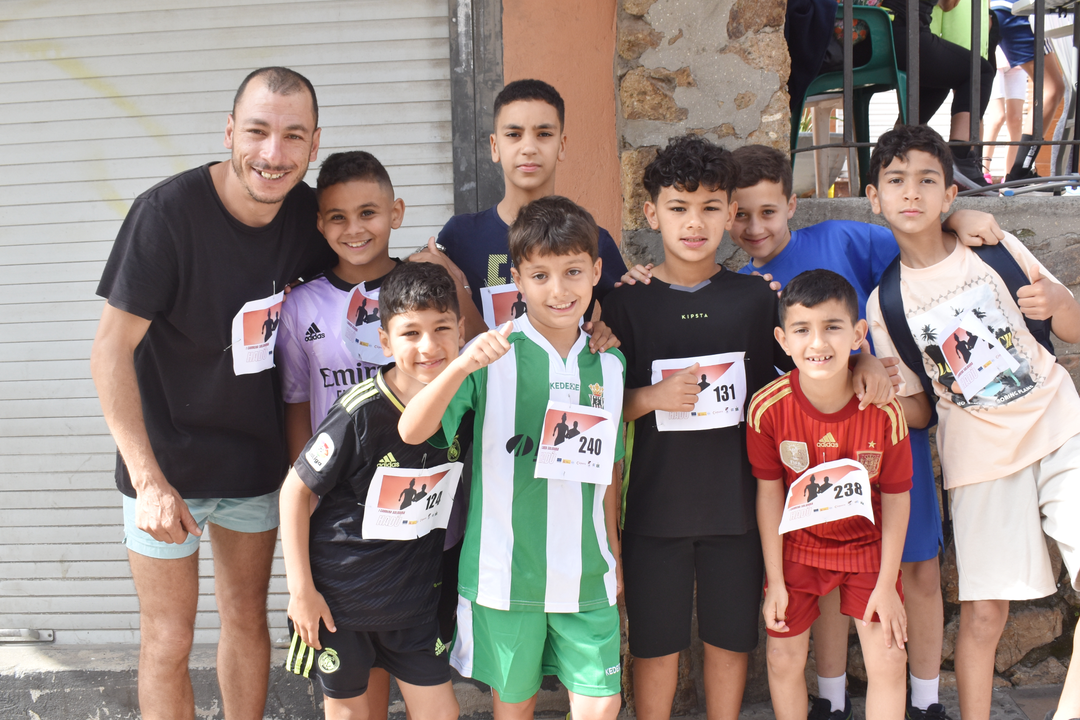 Carrera Solidaria en la barriada de Had&uacute;  (8)
