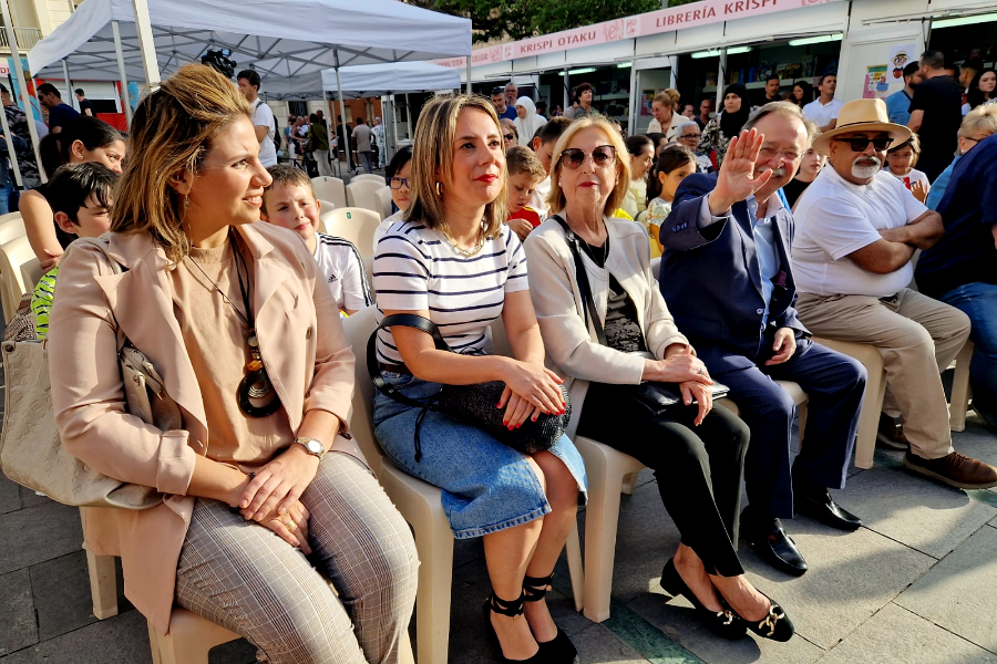Entrega de premios a los ganadores del concurso &iquest;Qu&eacute; es la amistad para ti 