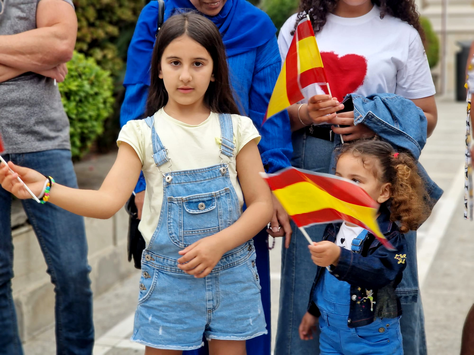 Arriado de Bandera protagonizado por La Legi&oacute;n por el D&iacute;a de las Fuerzas Armadas (27)