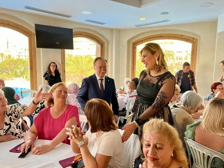 Cena de mayores por la fiesta del Sacrificio / Daniel Hern&aacute;ndez