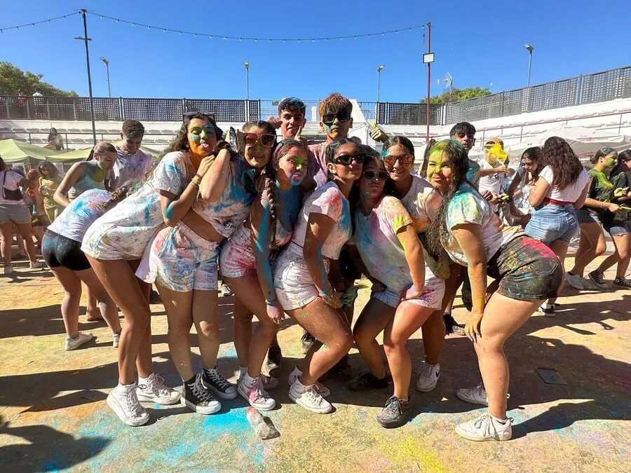 Holi / Mohamed Ettouilleb
