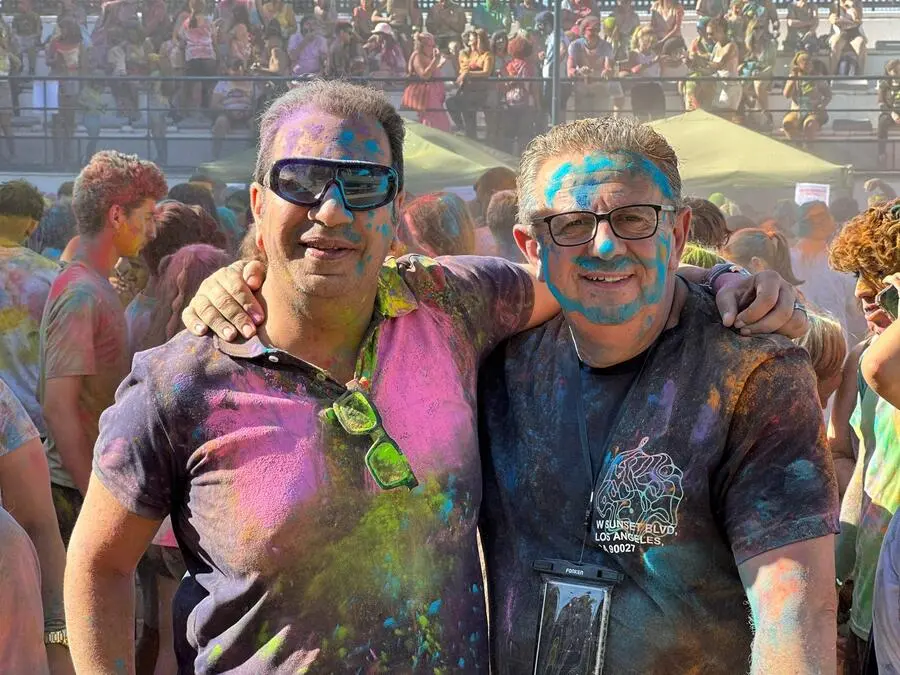 Holi / Mohamed Ettouilleb