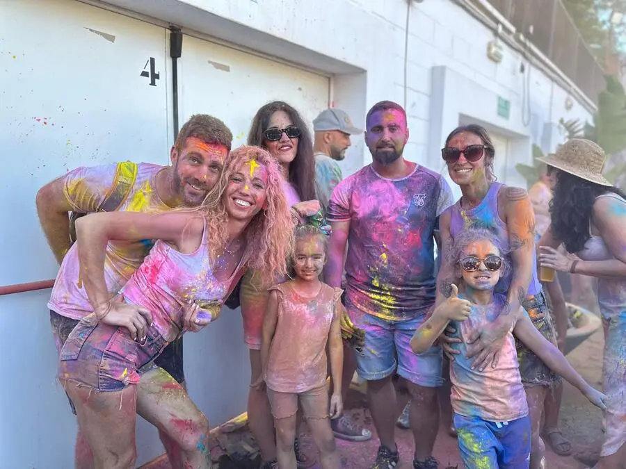 Holi / Mohamed Ettouilleb