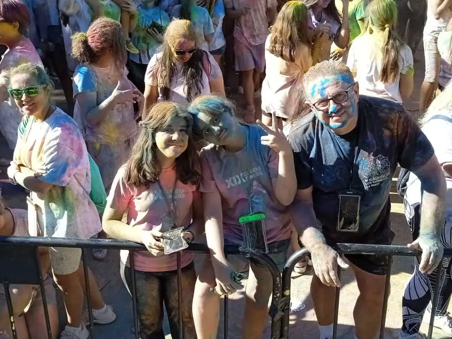 Holi / C&eacute;sar Mart&iacute;n
