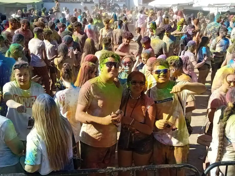 Holi / C&eacute;sar Mart&iacute;n