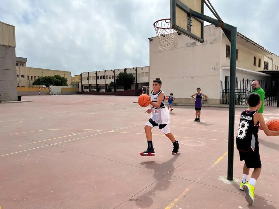 XIII Basket Summer Camp / Daniel Hern&aacute;ndez
