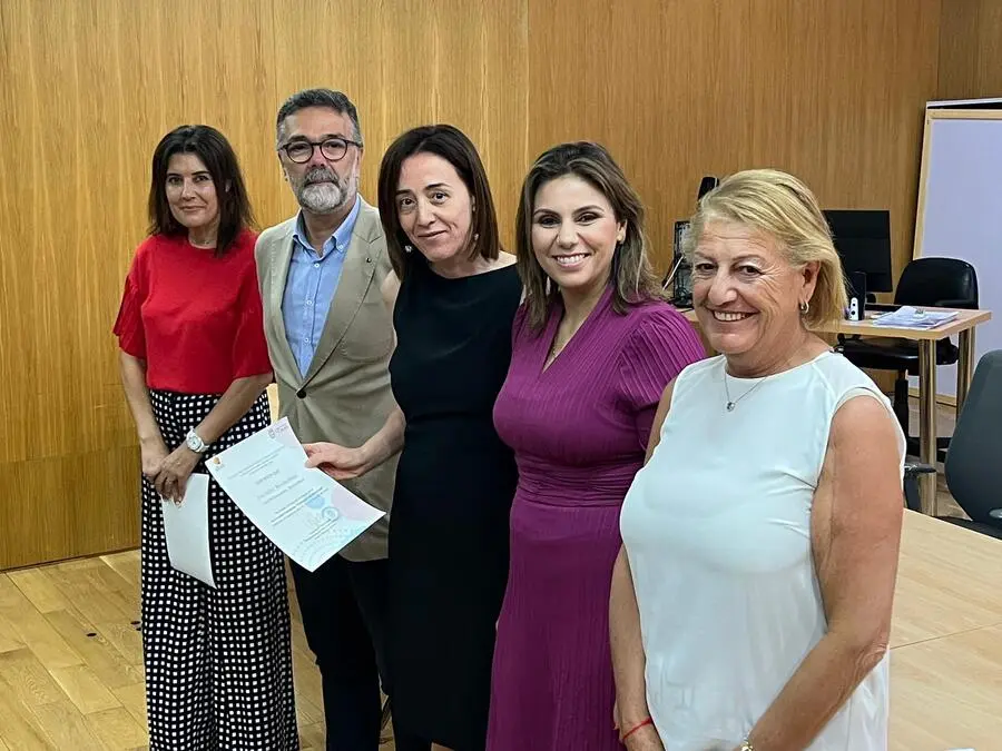 Entrega de diplomas en la Escuela de la Construcci&oacute;n / Daniel Hern&aacute;ndez