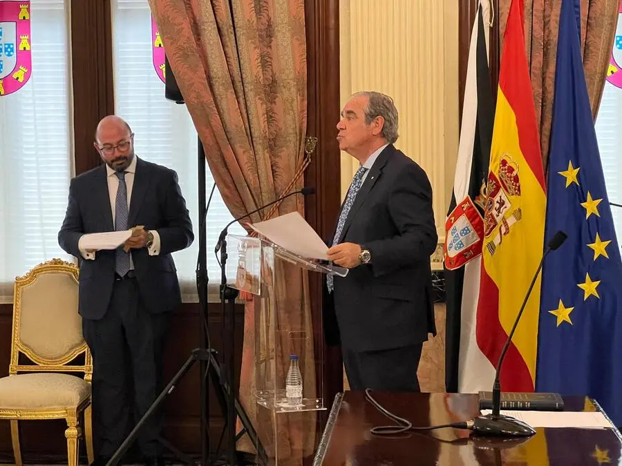 Toma de posesi&oacute;n de la presidencia el Colegio de Farmac&eacute;uticos