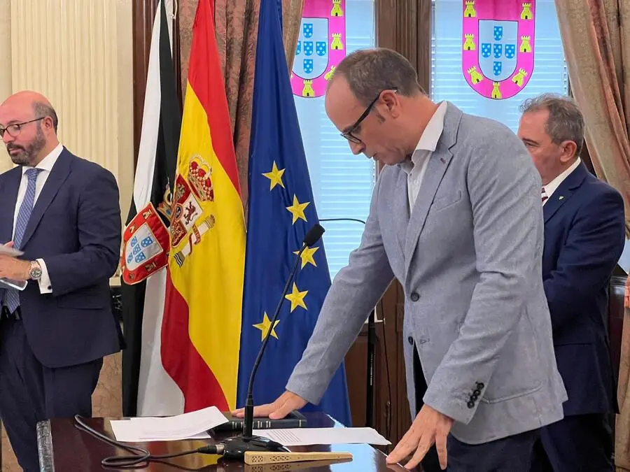 Toma de posesi&oacute;n de la presidencia el Colegio de Farmac&eacute;uticos