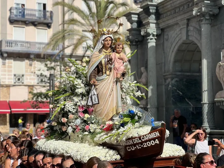 Salida de la Virgen del Carmen / Daniel Hern&aacute;ndez