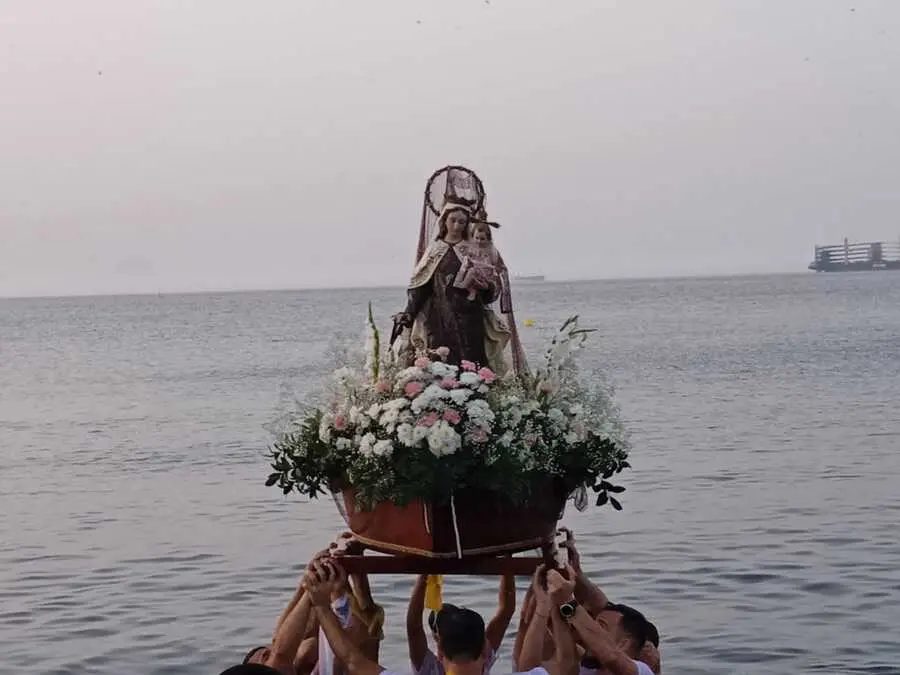 Virgen del Carmen del Puerto / C&eacute;sar Mart&iacute;n