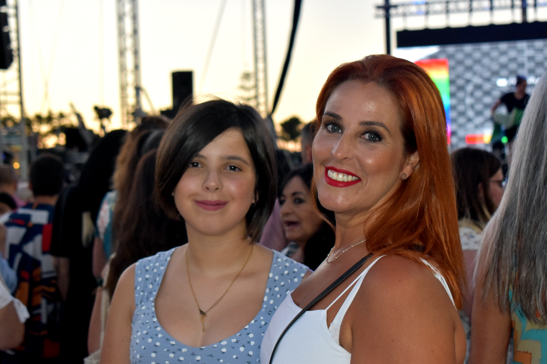 Ceuta vibra con el concierto de Camela (26)
