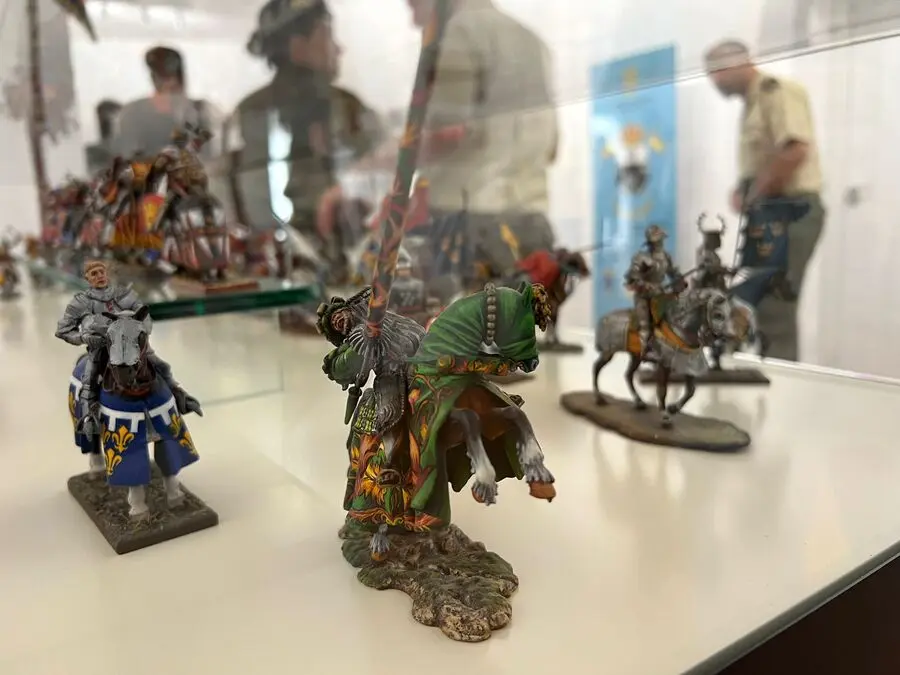 Exposici&oacute;n de miniaturas por el aniversario de Santiago Apostol / Daniel Hern&aacute;ndez