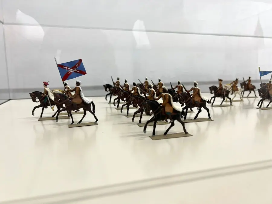 Exposici&oacute;n de miniaturas por el aniversario de Santiago Apostol / Daniel Hern&aacute;ndez
