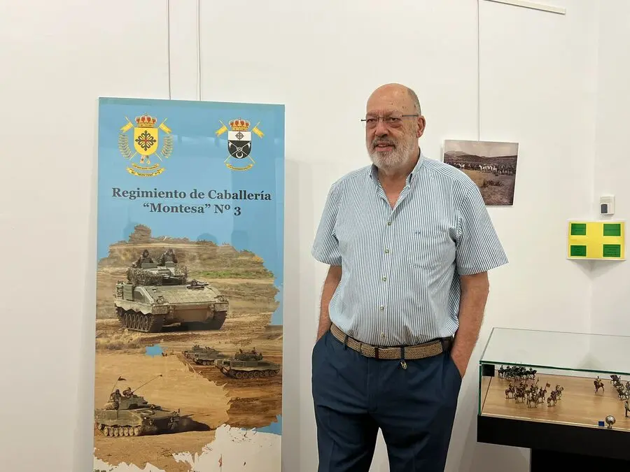 Exposici&oacute;n de miniaturas por el aniversario de Santiago Apostol / Daniel Hern&aacute;ndez
