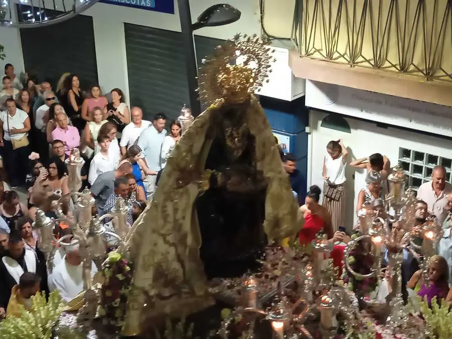 Procesi&oacute;n de la Virgen de &Aacute;frica / C&eacute;sar Mart&iacute;n