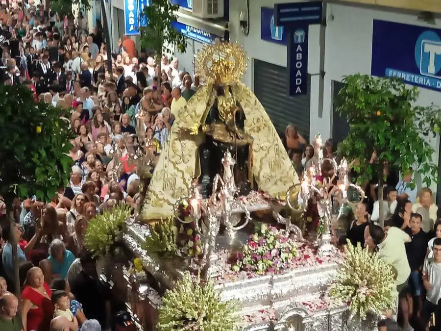 Procesi&oacute;n de la Virgen de &Aacute;frica / C&eacute;sar Mart&iacute;n