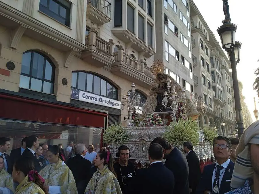 Procesi&oacute;n de la Virgen de &Aacute;frica / C&eacute;sar Mart&iacute;n