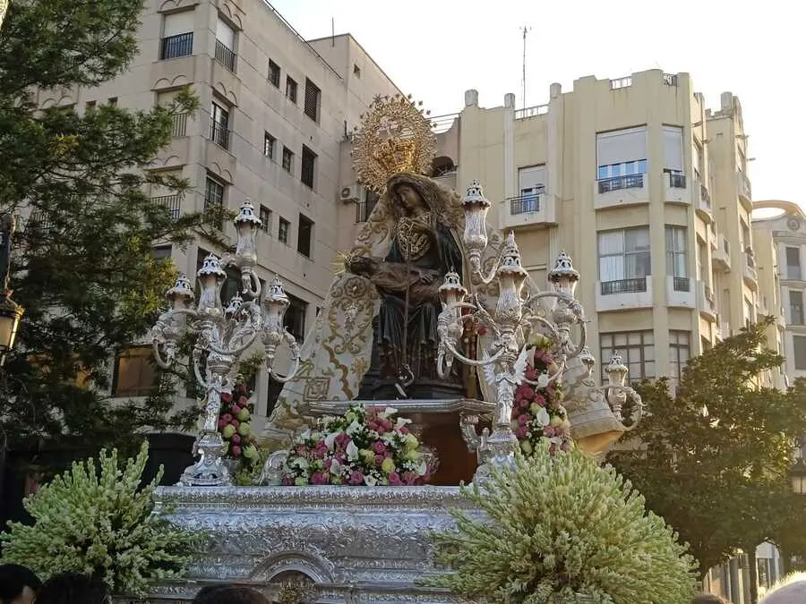 Procesi&oacute;n de la Virgen de &Aacute;frica / C&eacute;sar Mart&iacute;n