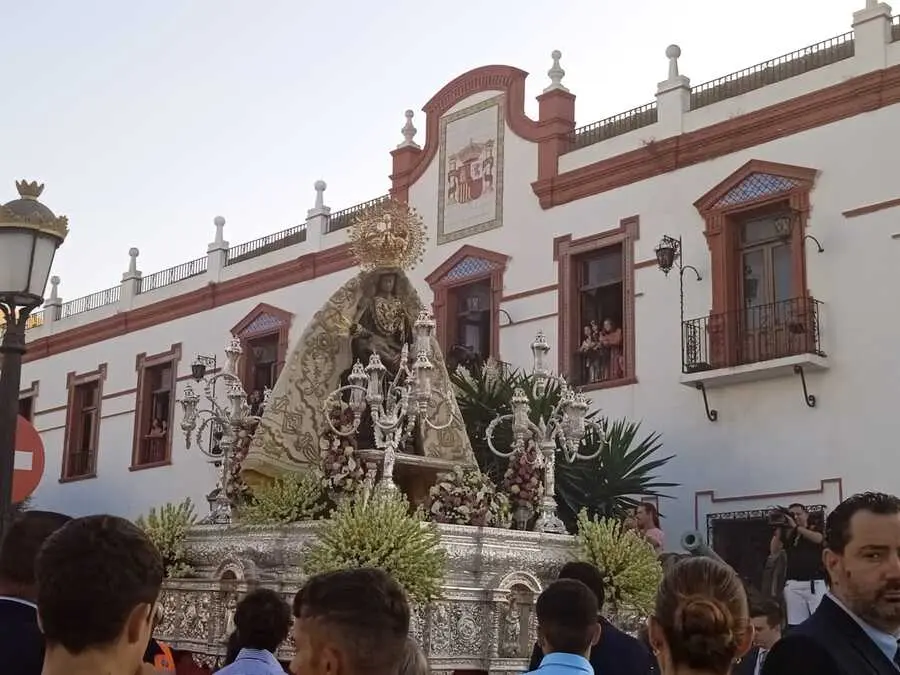 Procesi&oacute;n de la Virgen de &Aacute;frica / C&eacute;sar Mart&iacute;n