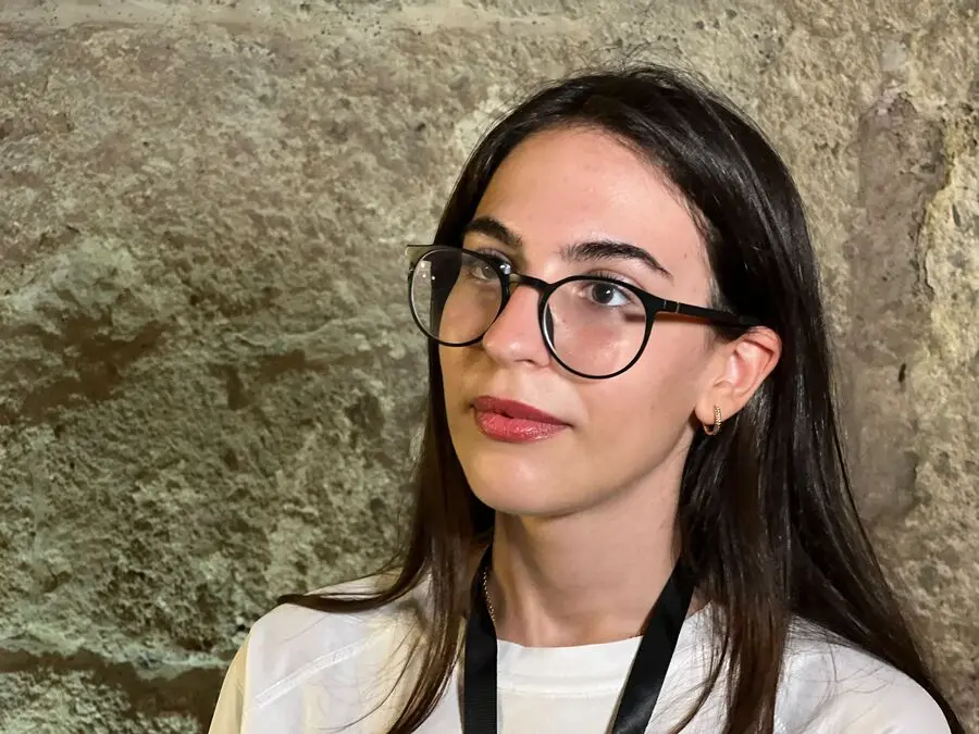 Visita a la Puerta Califal de los aspirantes a Miss Mundo y Mister International Ceuta / Daniel Hern&aacute;ndez