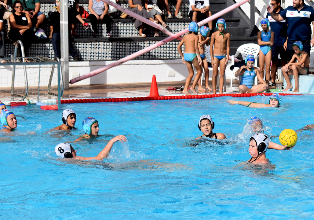 Desaf&iacute;o de las canteras de waterpolo organizado por el CN Caballa  (1)