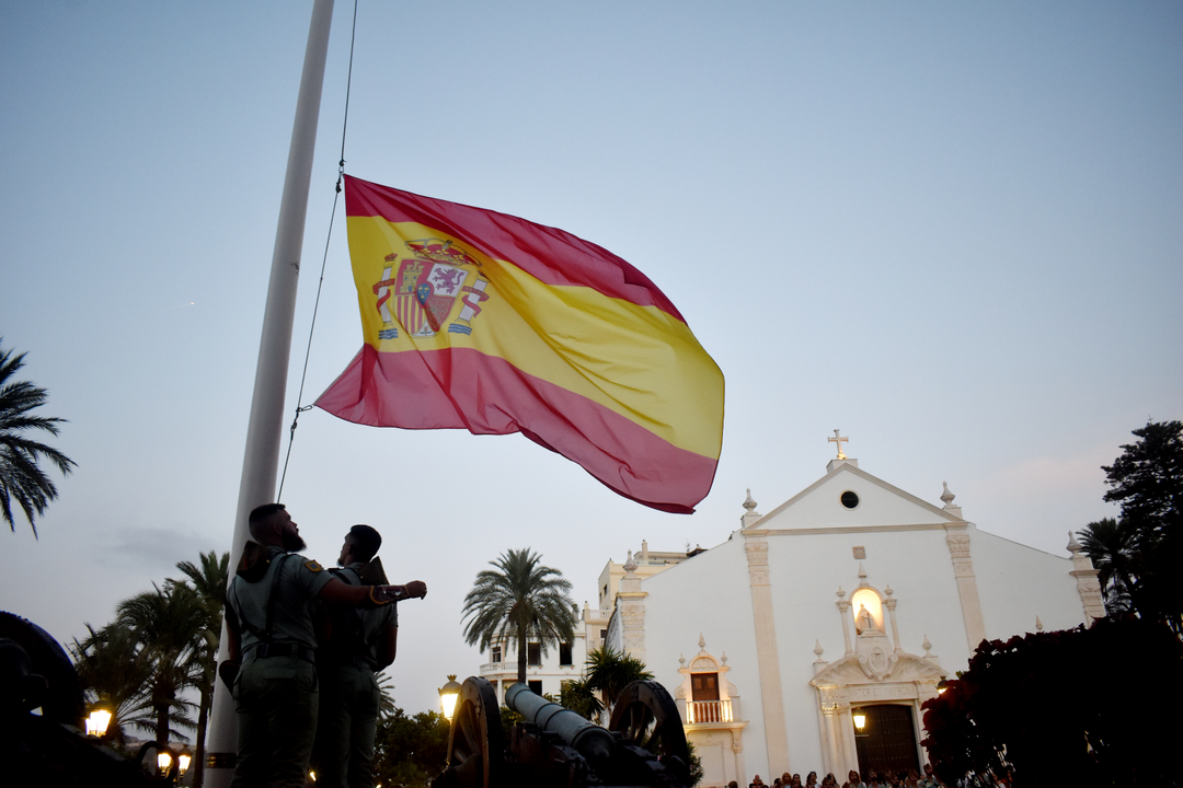 Arriado de Bandera por el CIV aniversario de La Legi&oacute;n  (27)