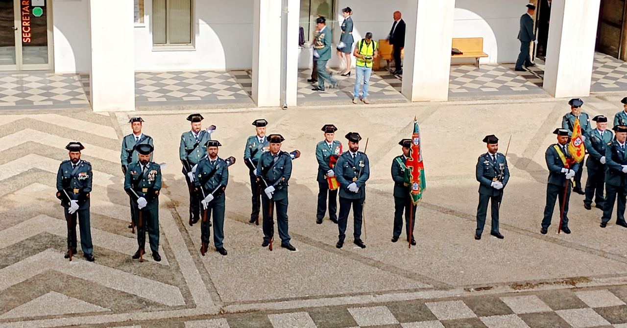 La Guardia Civil celebra su patrona, la Virgen del Pilar y la Fiesta Nacional  (7)