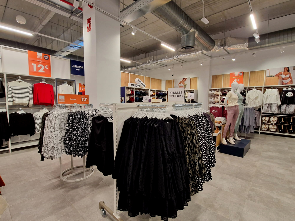 Inauguraci&oacute;n de 'Kiabi' en nuestra ciudad (4)