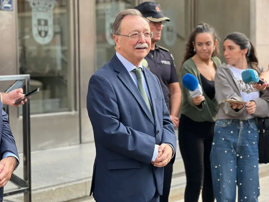 Clausura del Curso de control de aglomeraciones / Daniel Hern&aacute;ndez