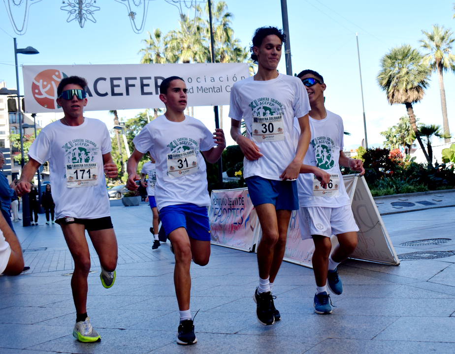 Carrera solidaria de ACEFEP 