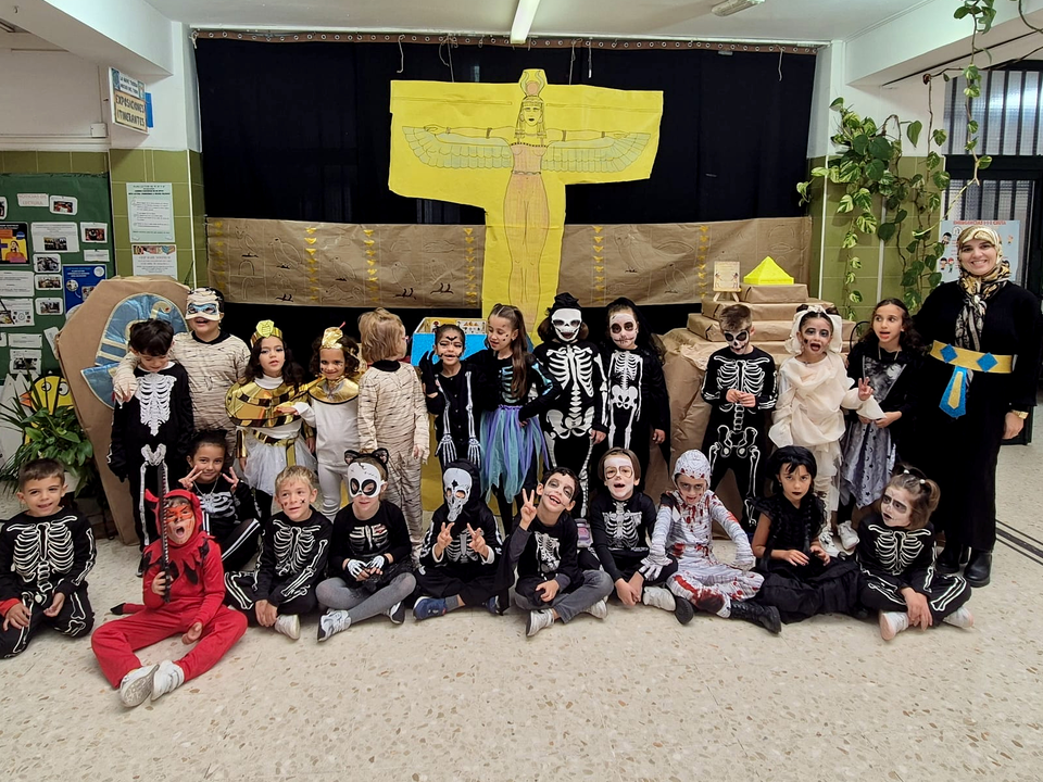 Fiesta de La Mochila y Halloween del 'Mare Nostrum' (8)