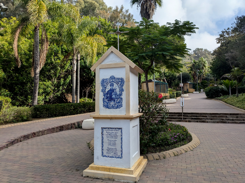 Entrada al Parque de San Amaro
