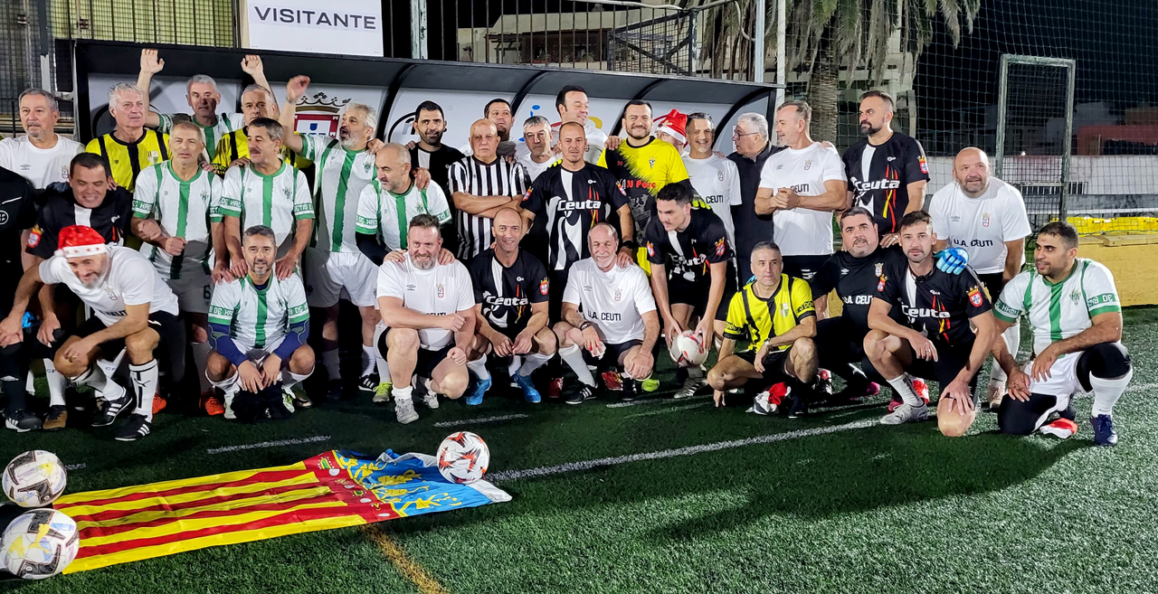 Veteranos del f&uacute;tbol de Ceuta  (8)